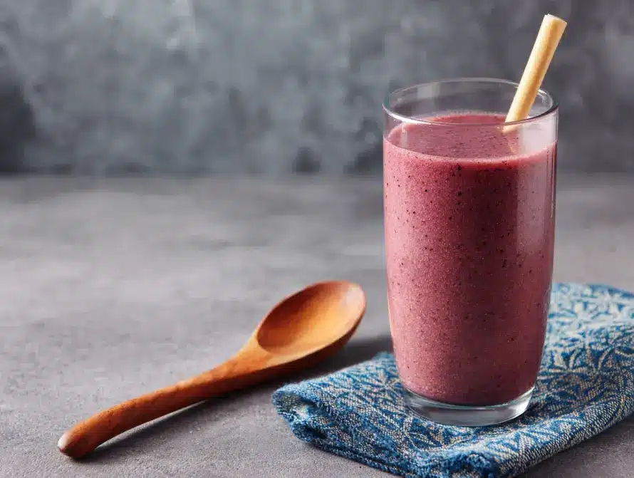 Blending smoothie with Zepbound ingredients  natural Zepbound recipe