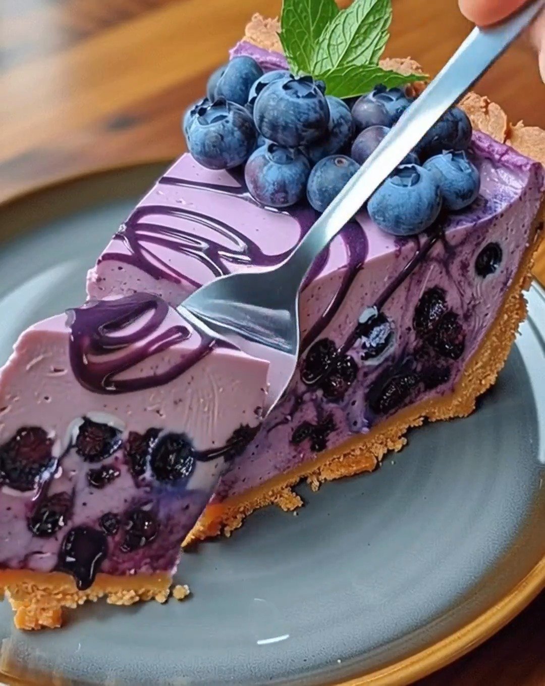 No-Bake Blueberry Dream Cheesecake